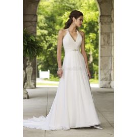 Elegante abito da sposa con perline a metà schiena