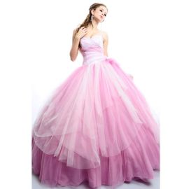 Romantici abiti da sposa principessa in tulle rosa con scollatura a cuore